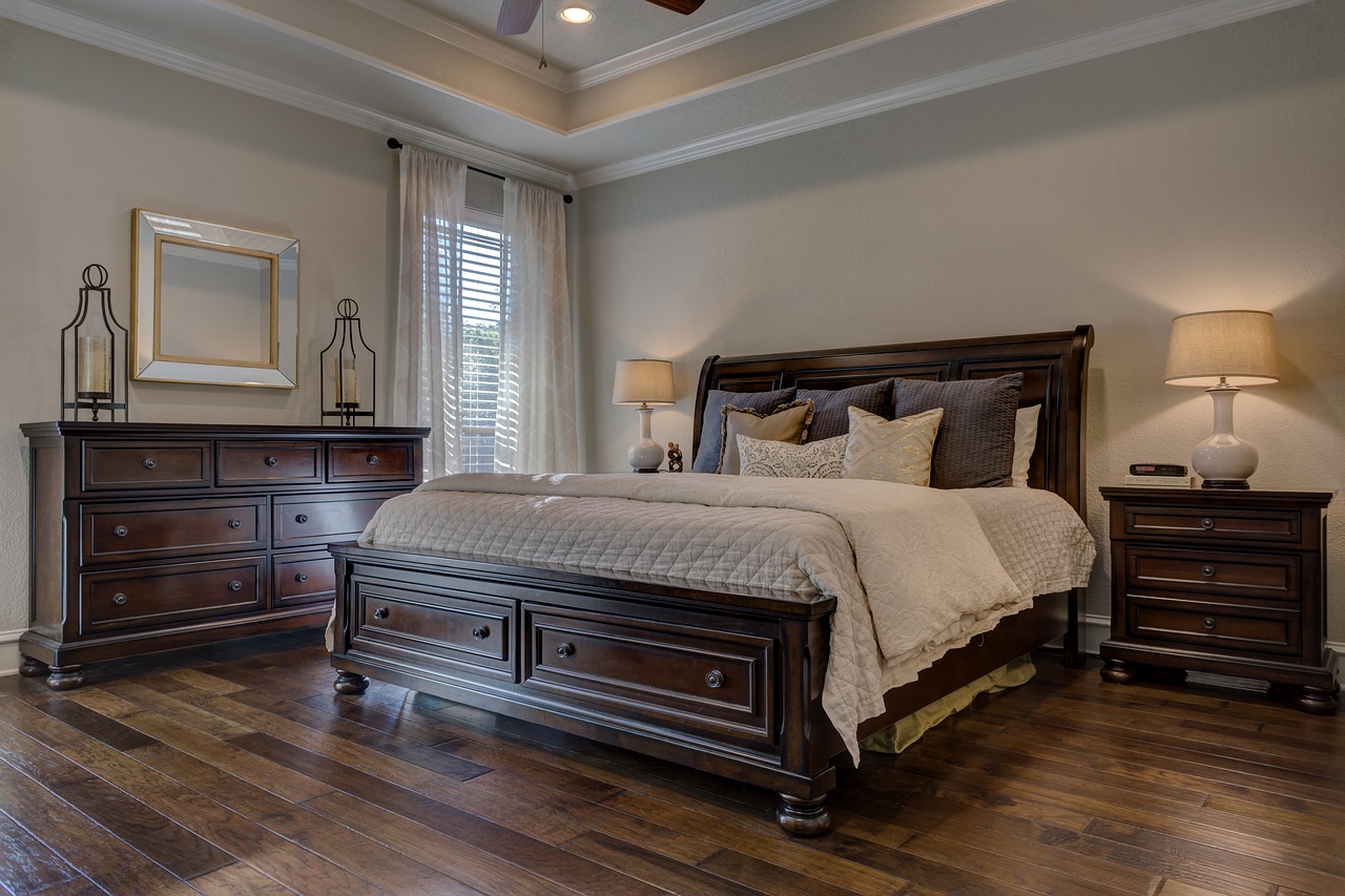Meble drewniane do sypialni – jakie drewno wybrać ?