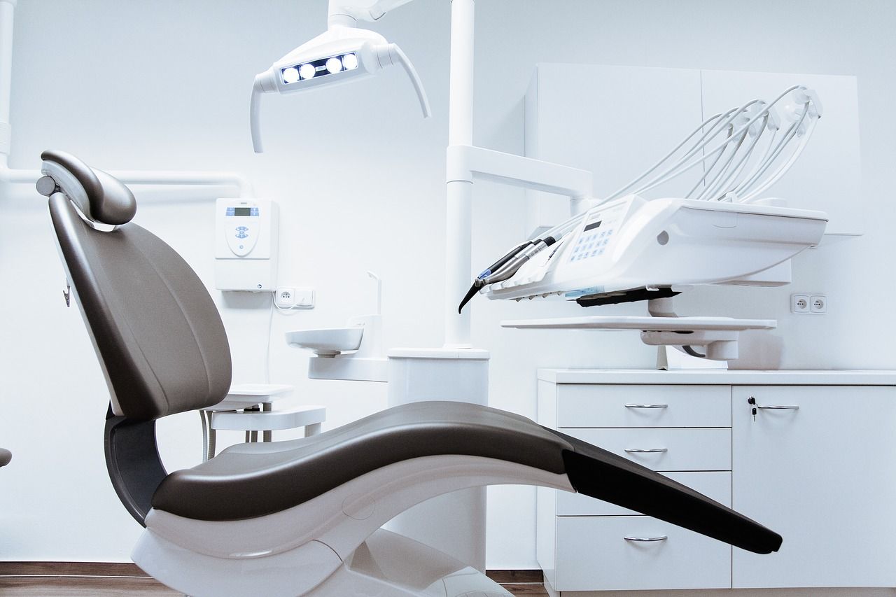 Jakie działania wchodzą w ramy usług dentystycznych?