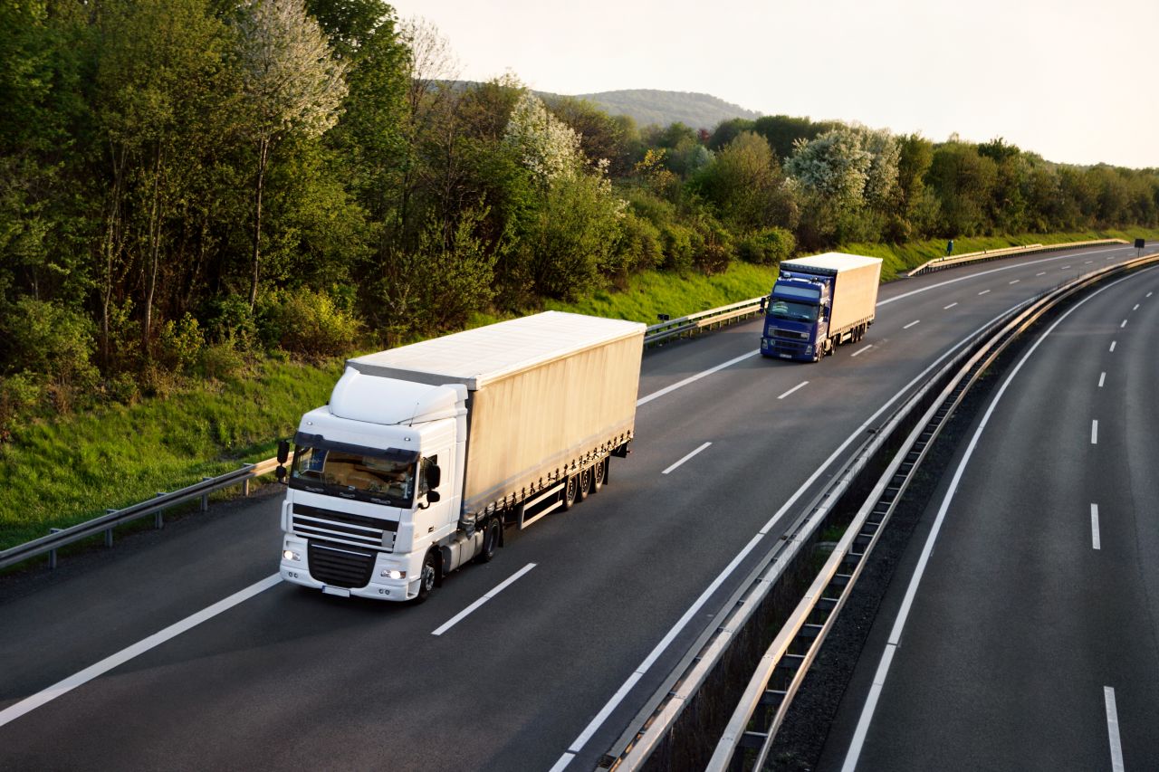 Transport, logistyka, i spedycja – na czym polegają i czym się różnią?